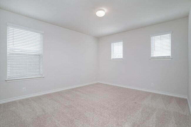 Building Photo - Spacious 4-Bedroom Home for Rent in Alamo ...