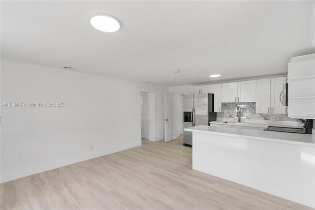 Building Photo - 607 SW 3rd St