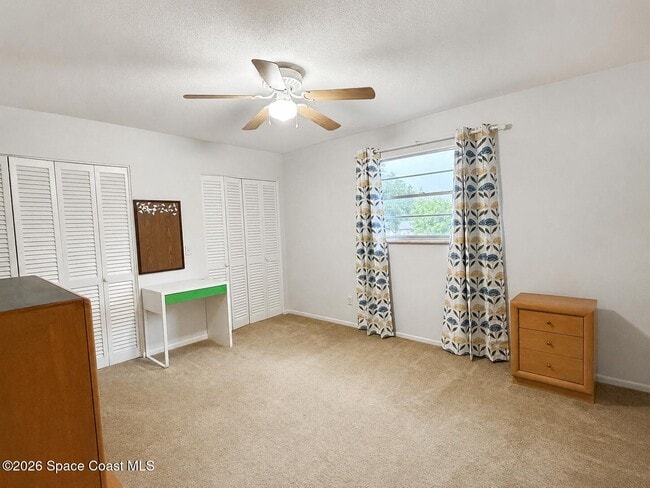 Building Photo - 3080 Royal Oak Dr