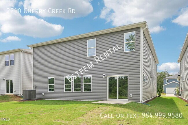 Building Photo - 2210 Cherry Crk Rd