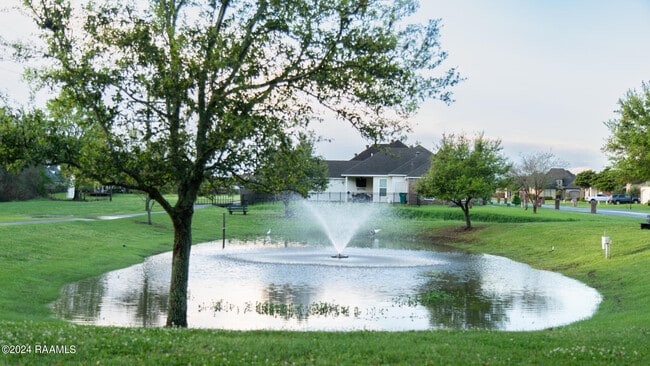 Building Photo - 600 Channel Dr
