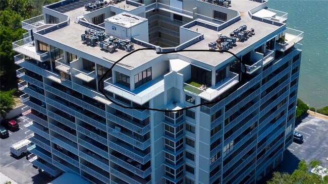 Building Photo - 500 N Osceola Ave