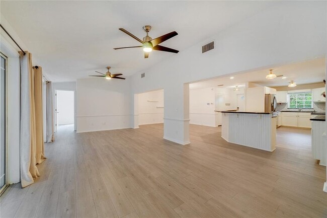 Building Photo - 159 Burks Cir