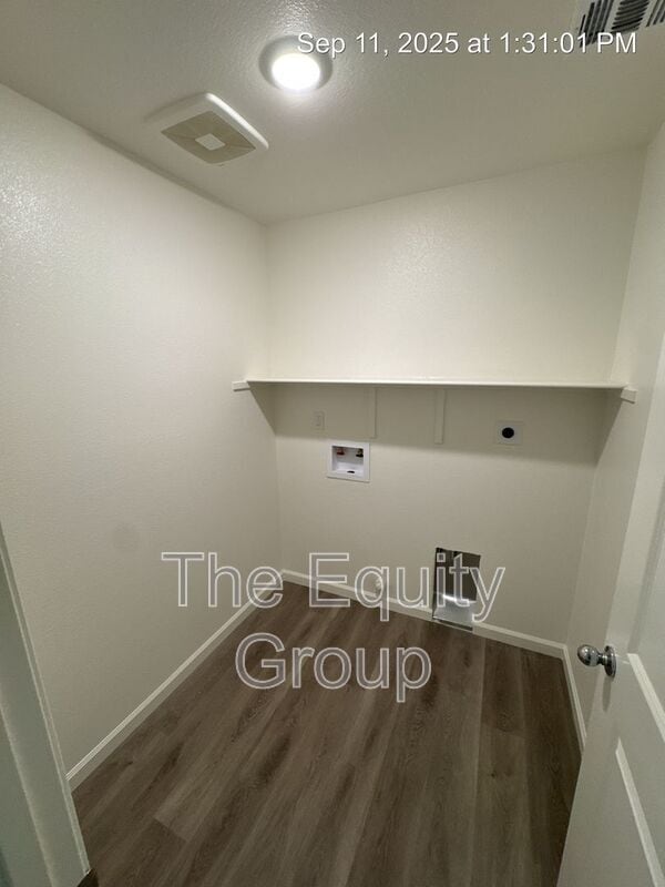 Building Photo - 31101 Rd 70