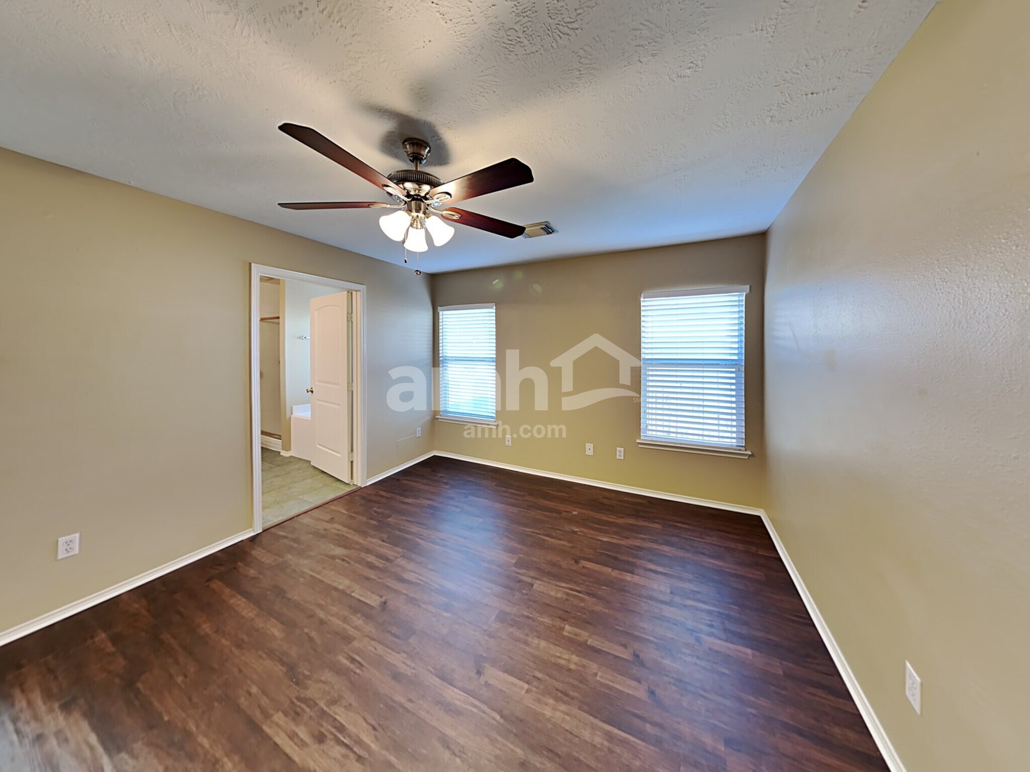 Building Photo - 7710 Eldergrove Ln