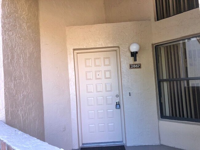 Building Photo - Available for move in February 2026!! Nice corner 2bed/2bath condo on 2nd floor with a spacious b...