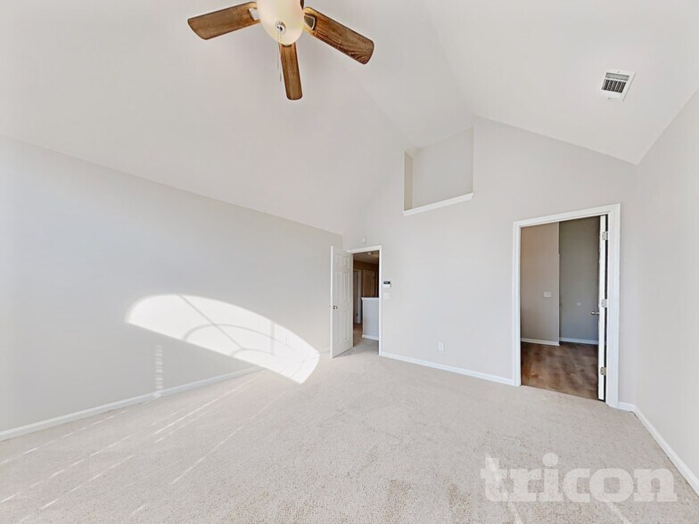 Building Photo - 6936 Foxmoor Way