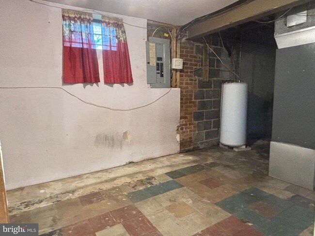 Building Photo - 9103 Wallace Rd