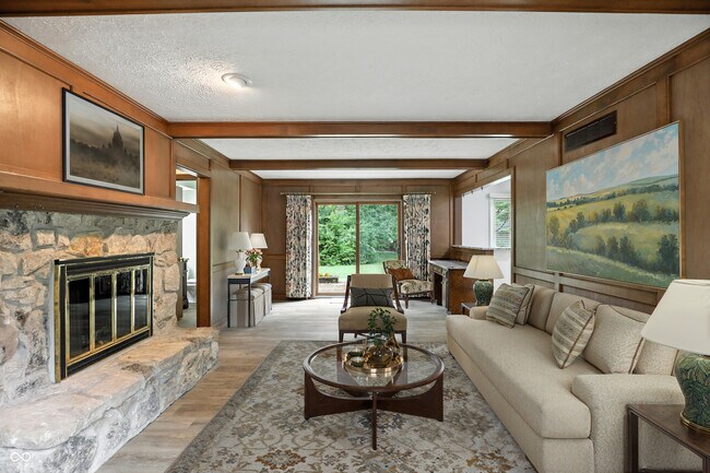 Building Photo - 781 Dayton Dr