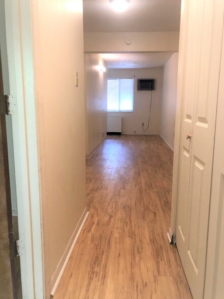 Building Photo - 6350 Forward Ave