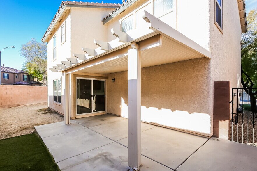 Building Photo - 7249 Huckaby Ave