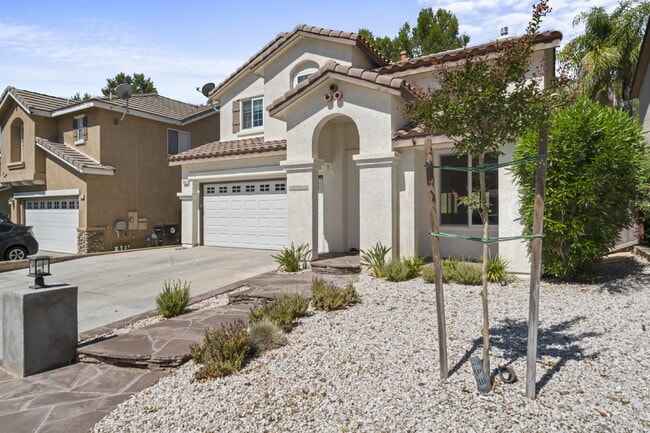 Building Photo - 28511 Silverking Trail