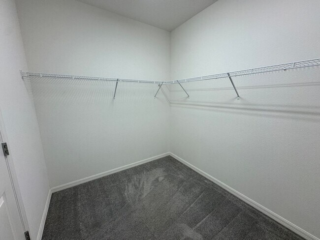 Building Photo - Available Now! Spacious 3-Bedroom Townhome with Fenced Yard in Winter Garden – Washer and Dryer I...