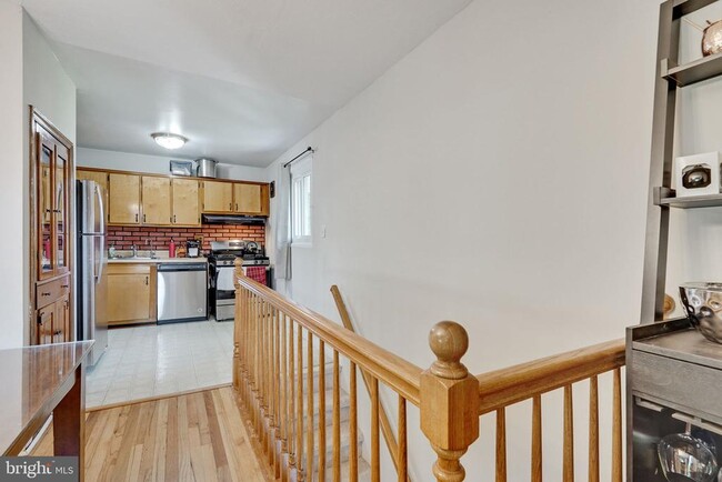 Building Photo - 6369 Edsall Rd