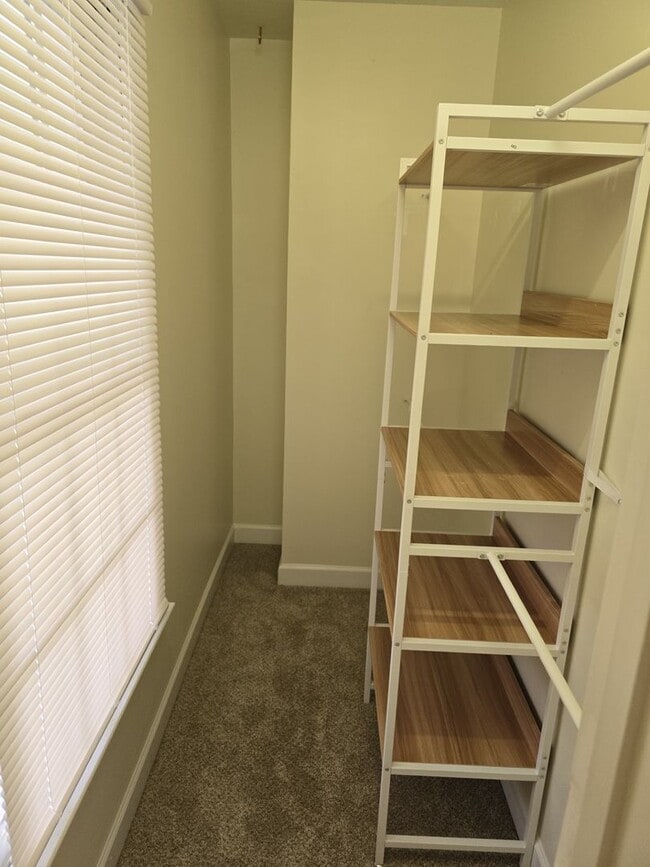 Building Photo - Residential Home Located in Vermillion with 3BR/2.5BA