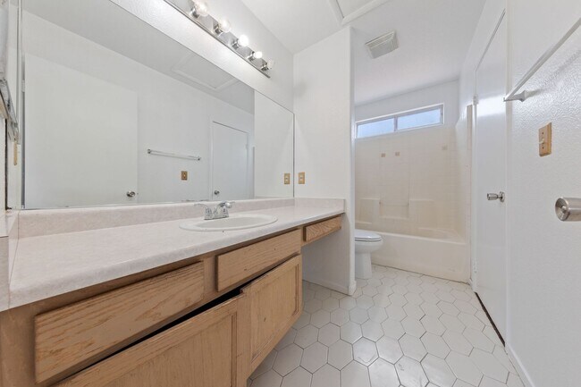 Building Photo - Spacious 4-Bedroom Home on Oversized Lot –...