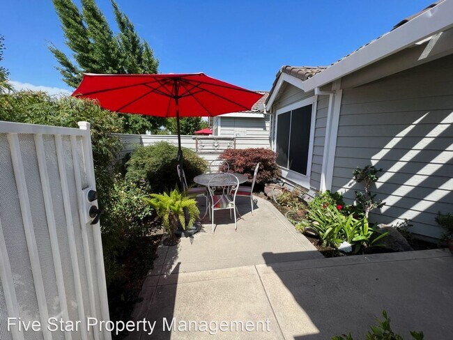 Building Photo - 3 br, 2 bath House - 2209 Chelmsford Dr