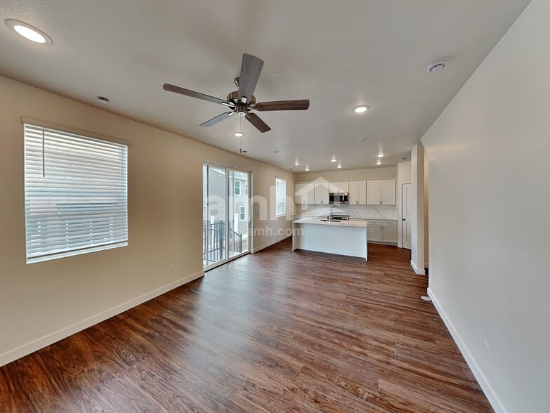 Building Photo - 8937 Wilroy Rd