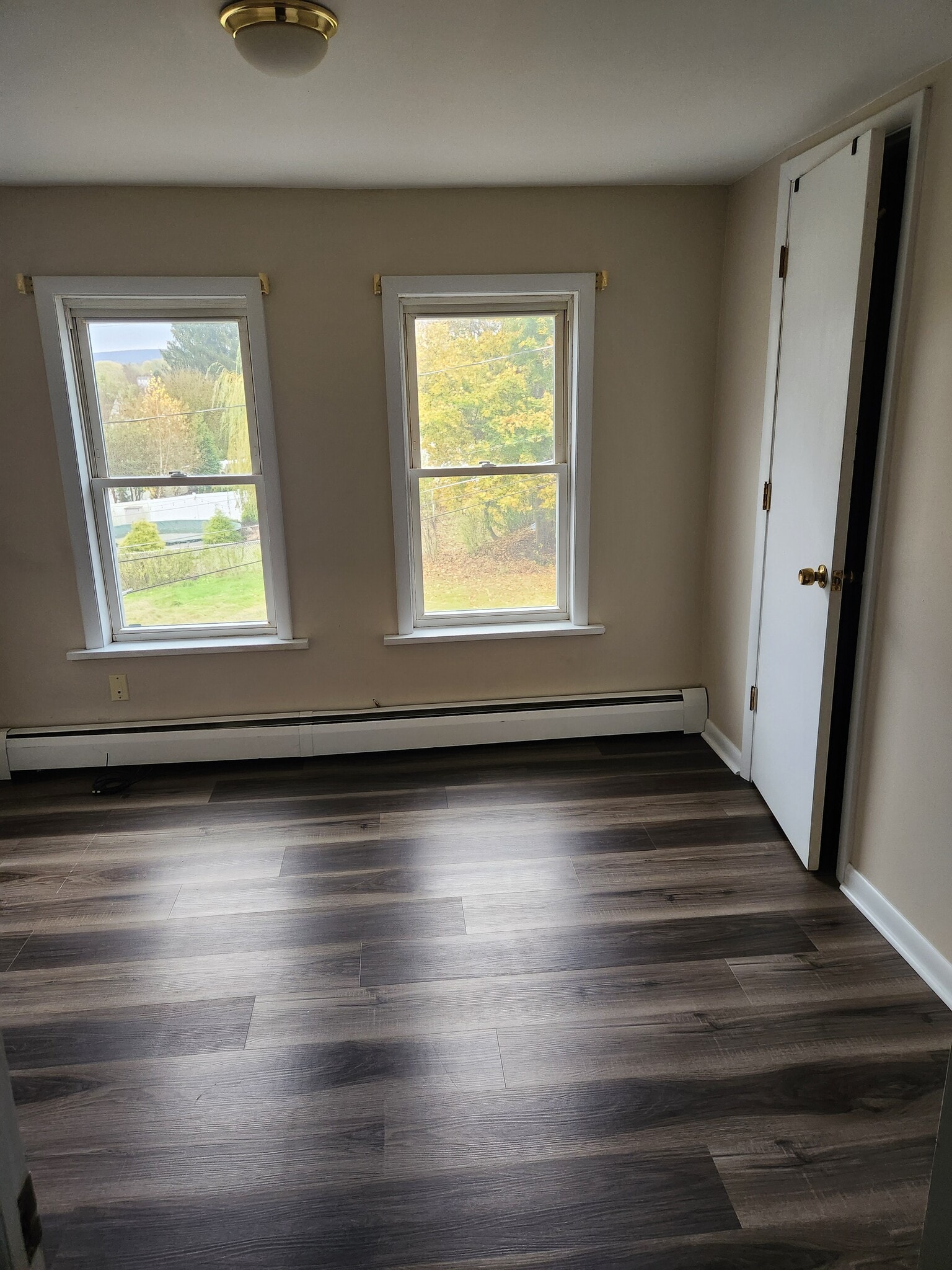 Bedroom - 27 E Coal St