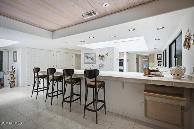 Building Photo - 31 Alviso Dr