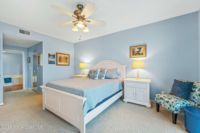 Building Photo - 8700 Ridgewood Ave