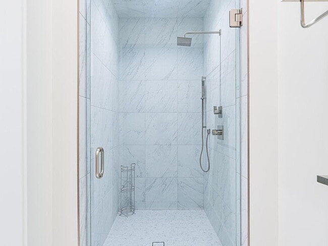 Building Photo - "Charming 2-Bed, 2-Bath Retreat in Prime Downtown Greenwich Location!"