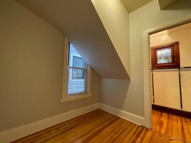 Building Photo - 2 bedroom in Chicago IL 60618