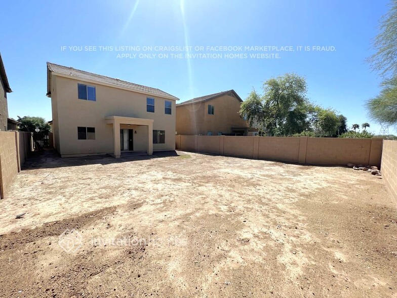 Building Photo - 41552 N Salix Dr