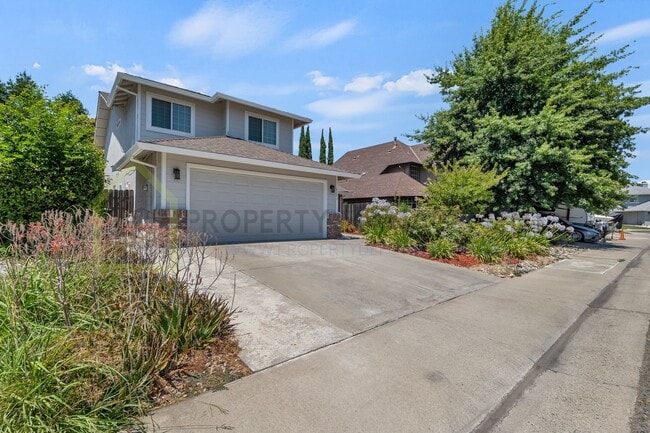 Building Photo - Spacious 4-Bedroom Home for Rent - $2800/m...