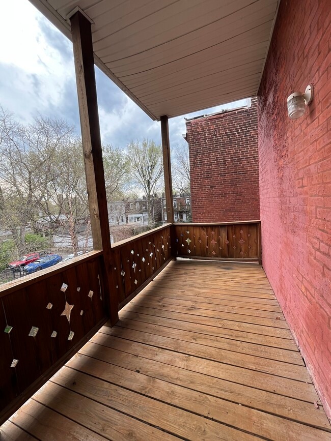 Second Story Deck - 3240 Missouri Ave