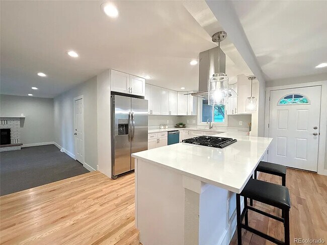 Building Photo - 1225 W 7th Avenue Dr