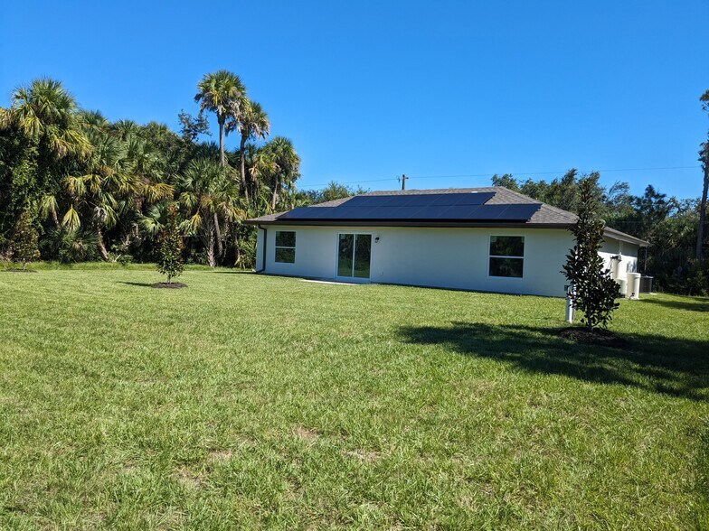 Building Photo - 5837 Babian Rd