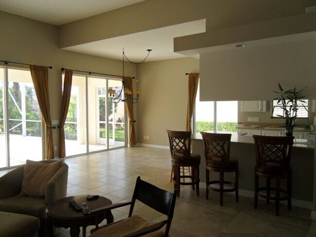 Building Photo - 8158 Rosalie Ln