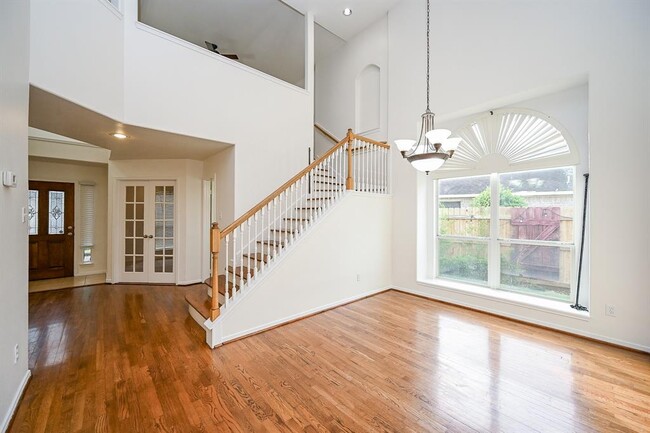 Building Photo - 25007 Ivy Trace Ln