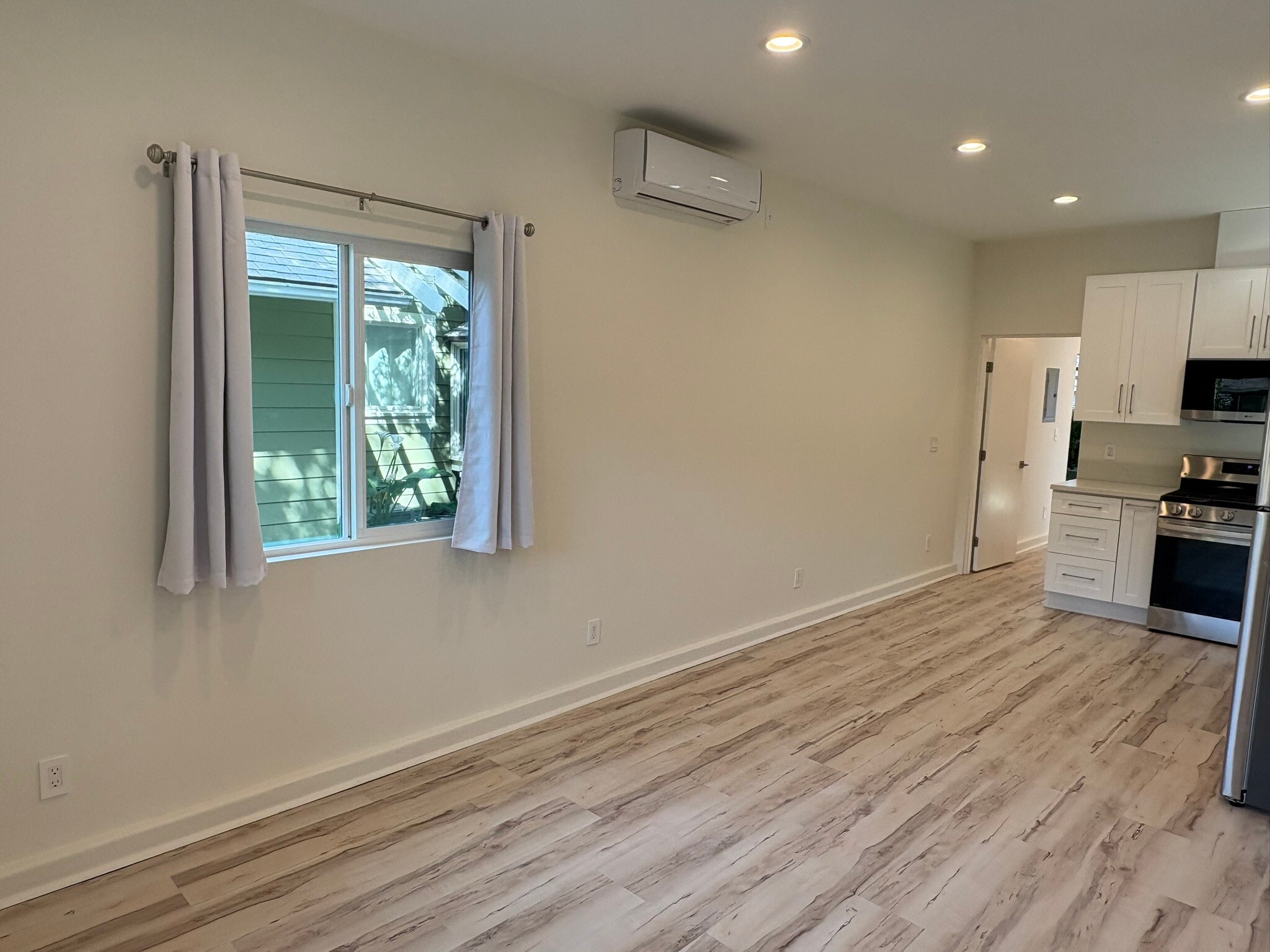 Building Photo - 22119 San Miguel St