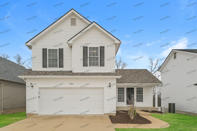 Primary Photo - 1965 Masters Dr