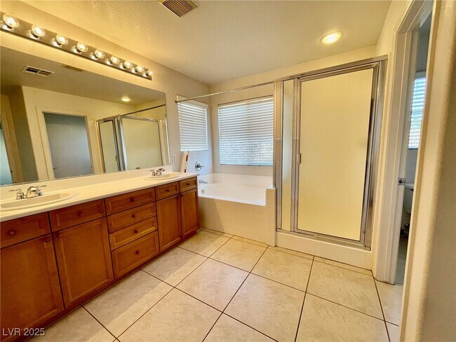 Building Photo - 9316 Grassy Butte Ct