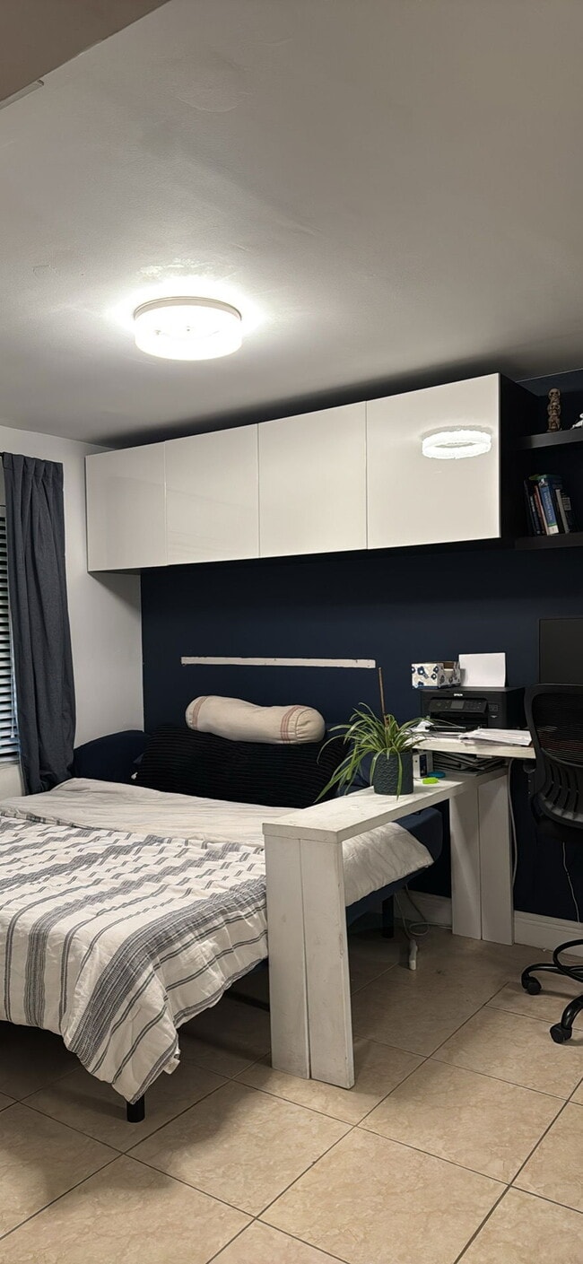 Building Photo - 11760 SW 35th Terrace