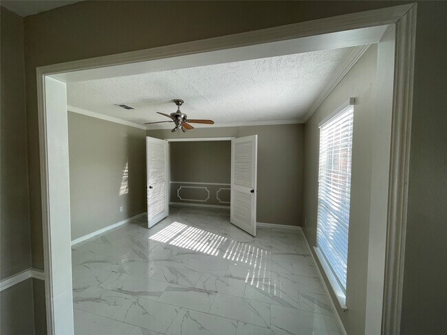 Building Photo - 8403 Windy Cove Ct