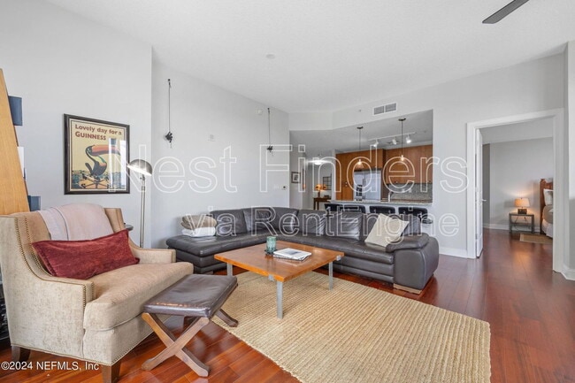 Building Photo - 1431 Riverplace Blvd