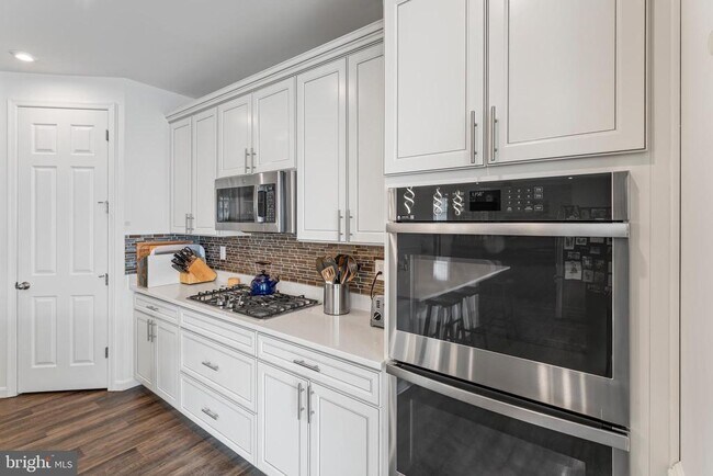 Building Photo - 7810 Bexley Ln