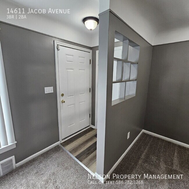 Building Photo - 14611 Jacob Ave