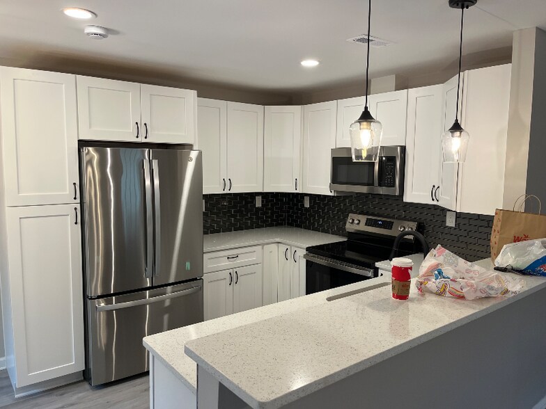 Building Photo - 108 Willow Turn