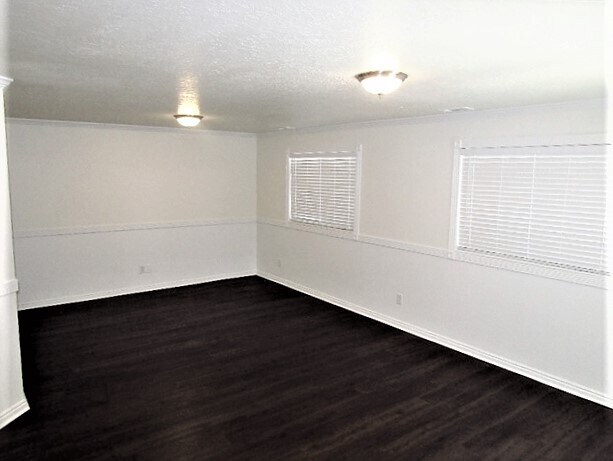 Building Photo - 1610 W 300 S