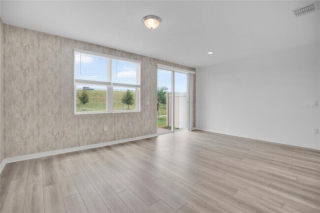 Building Photo - 2026 Crape Jasmine Ln