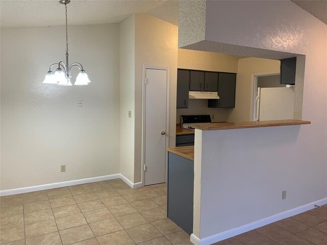 Building Photo - 10447 Doc Holliday Trail