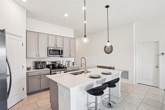 Building Photo - 4834 Edensbridge Ln