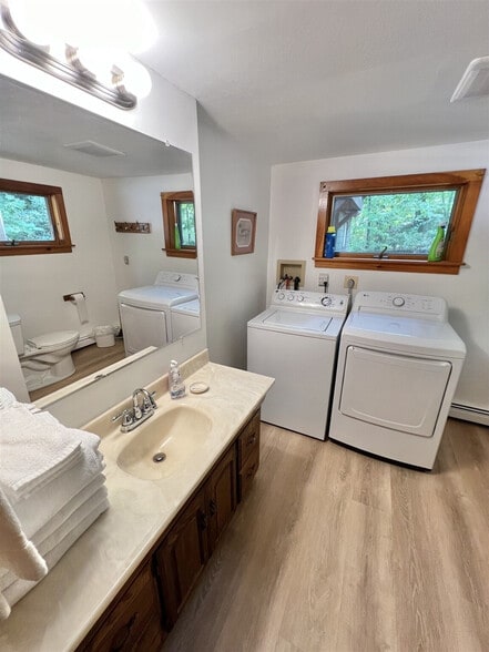 Building Photo - 120 Safe Harbour Rd