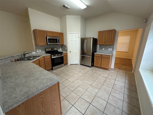 Building Photo - 10427 Hamlet Vale Ct