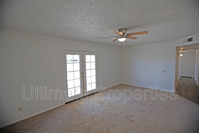Building Photo - 707 N 95th Dr